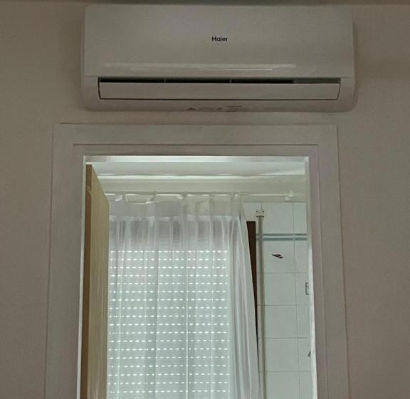 اتاق استاندارد, Charlotte Room