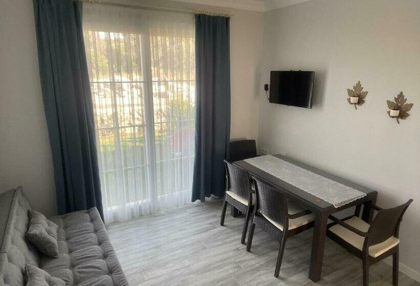 Семейный Номер Вид на Сад, Merlin Apart Otel