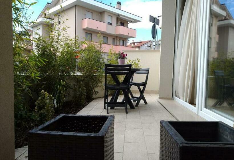 اتاق استاندارد سه نفره, B&b Salsedine E Girasoli