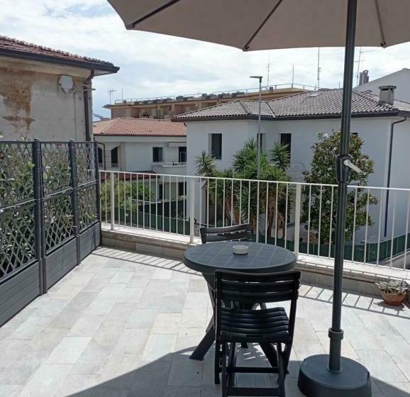 اتاق استاندارد سه نفره, B&b Salsedine E Girasoli