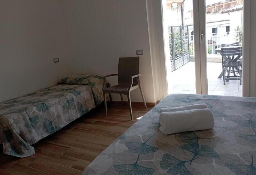 اتاق استاندارد سه نفره, B&b Salsedine E Girasoli