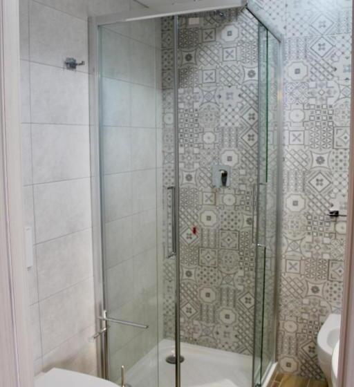 اتاق استاندارد سه نفره, B&b Salsedine E Girasoli