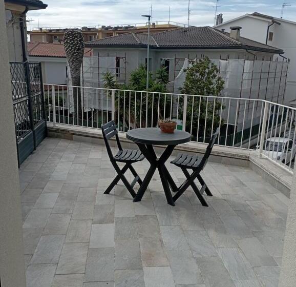 اتاق استاندارد سه نفره, B&b Salsedine E Girasoli