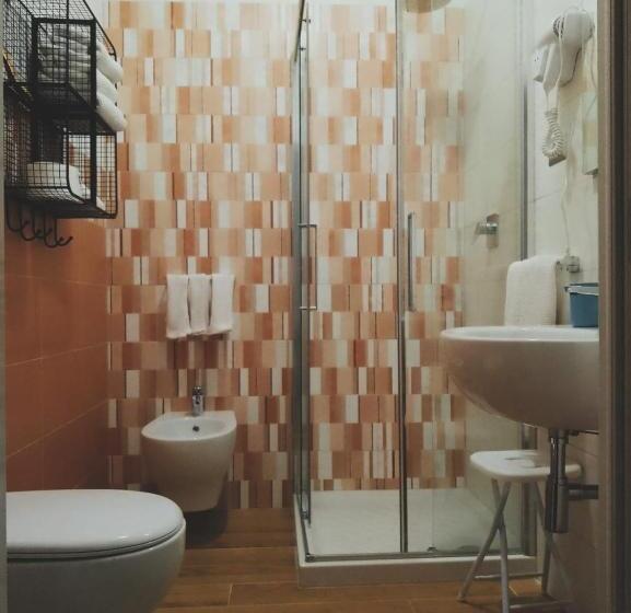اتاق استاندارد چهار تخته, B&b Salsedine E Girasoli