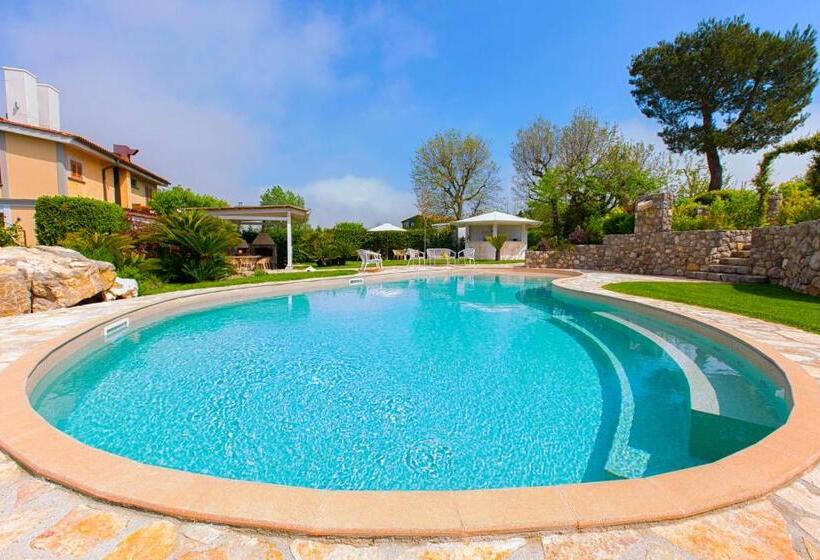 Номер Deluxe с Балконом, Resort Ravenna
