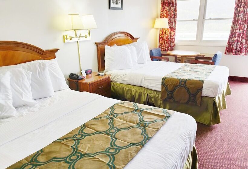Номер Deluxe, Countryside Inn Richmondville