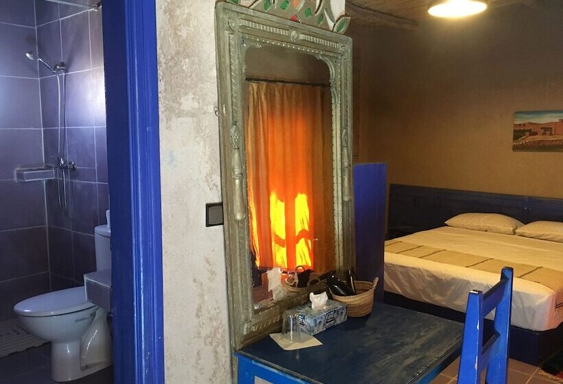 Chambre Standard, Chez Youssef