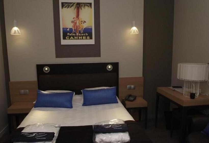 اتاق استاندارد یک نفره, Logis Grand Hôtel Des Bains