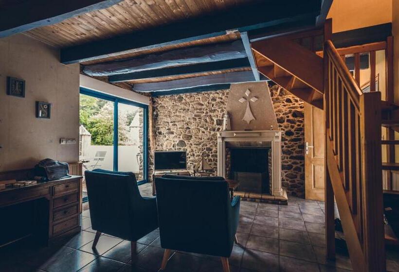 Номер Стандарт, Domaine De La Ville Suzanne   Chambres D Hôtes, Roulottes Et Cabanes
