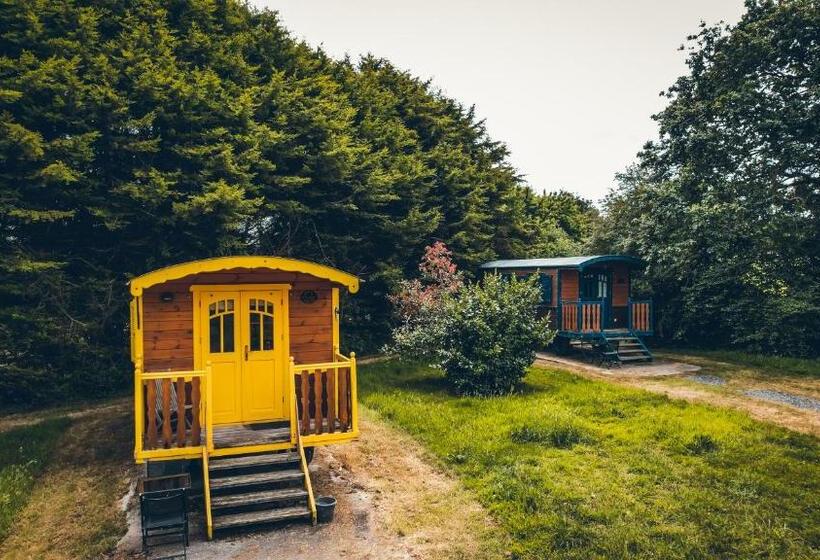 Дом 1 Спальня, Domaine De La Ville Suzanne   Chambres D Hôtes, Roulottes Et Cabanes
