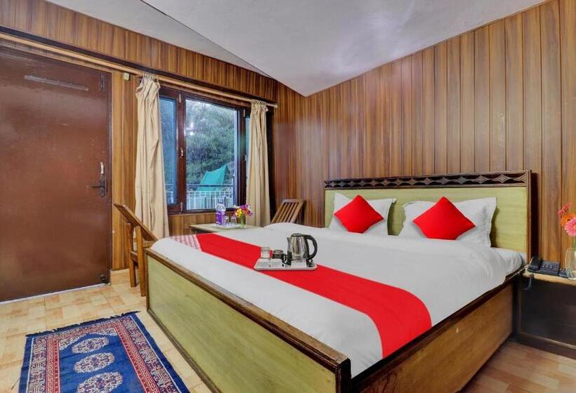 디럭스 룸, Savitri Hotel Nand Palace