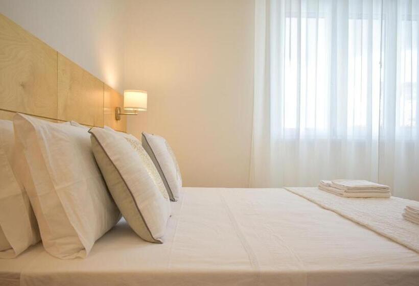 اتاق سوپریور چهار تخته, Ammarèa B&b