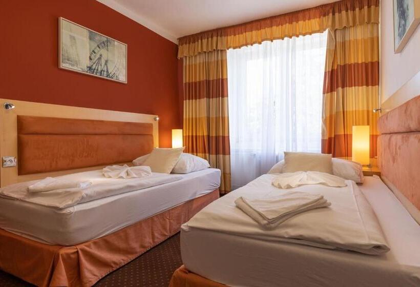 Семейный Номер, Active & Wellness Hotel Subterra