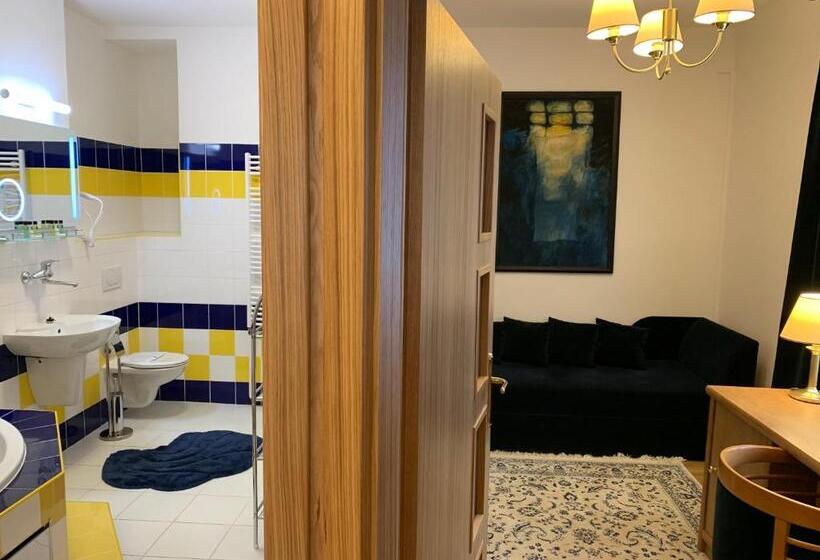 سوییت لوکس, Antik Hotel Sofia