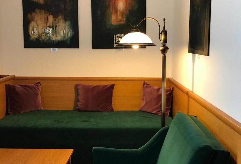 سوییت لوکس, Antik Hotel Sofia