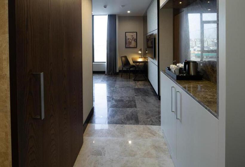 سوییت جونیور, Dedeman Kartepe Kocaeli