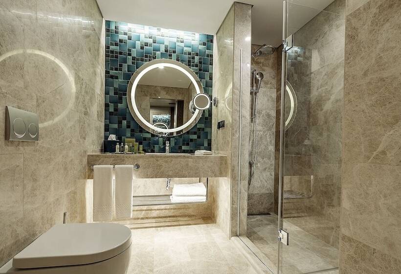 اتاق سوپریور با تخت بزرگ, Dedeman Kartepe Kocaeli