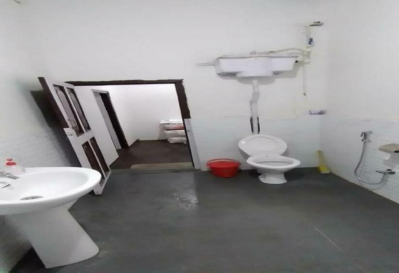 اتاق کلاسیک سه تخته, Home Heritage Homestay