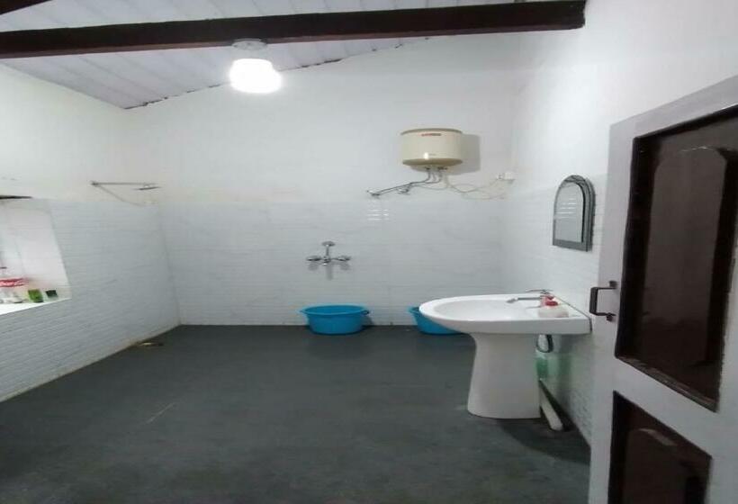 اتاق کلاسیک سه تخته, Home Heritage Homestay