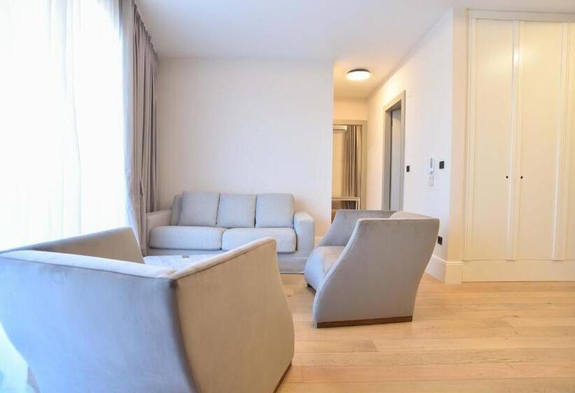 سوئیت 2 خوابه, Casa Al Mare Residence