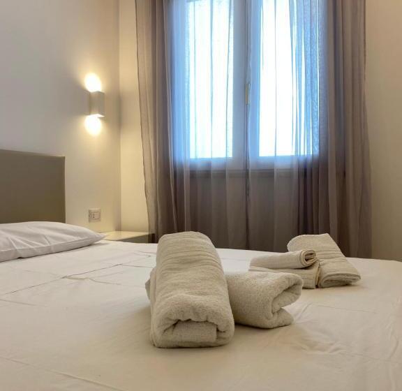 سوییت جونیور با چشم‌انداز دریا, Ar Palace Hotel   Palermo