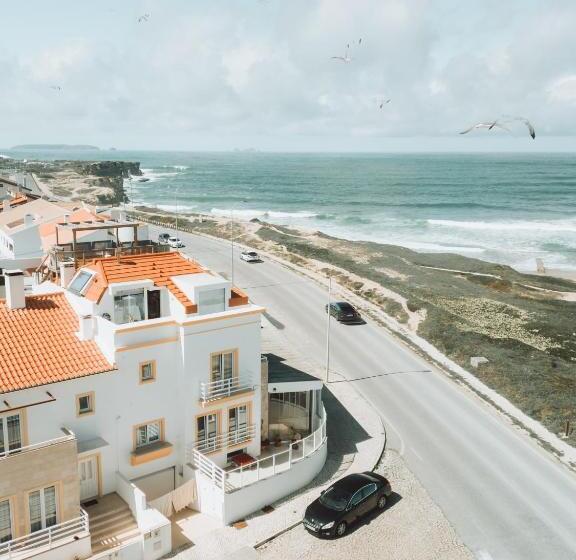 اتاق سوپریور با چشم‌انداز دریا, Pksc Surf House