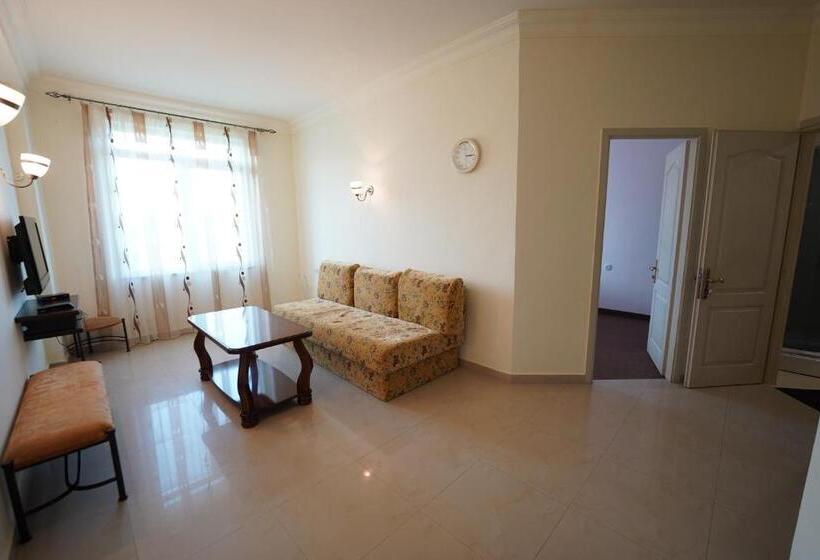 اتاق استاندارد با چشم‌انداز دریاچه, Maria Resort