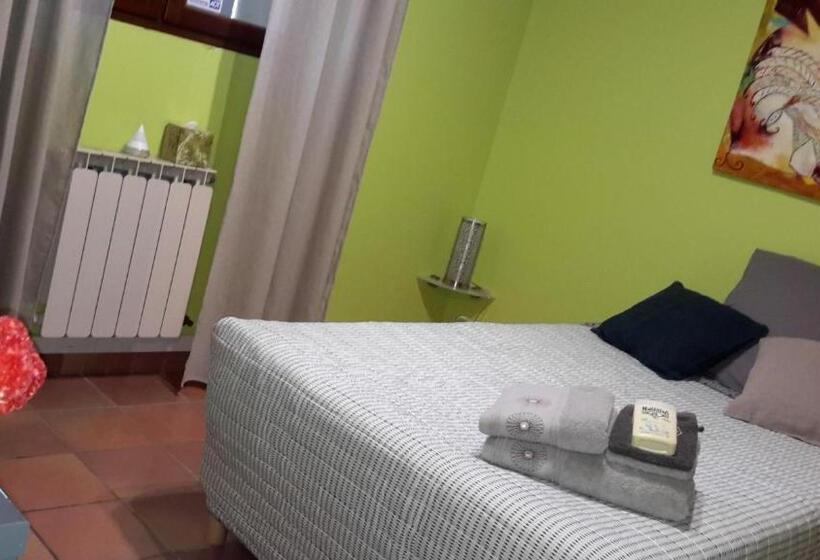 Люкс 2 Спальни, Om Sleeping B&b