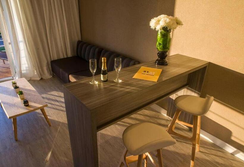 اتاق استاندارد با بالکن, 2122 Hotel Art Design