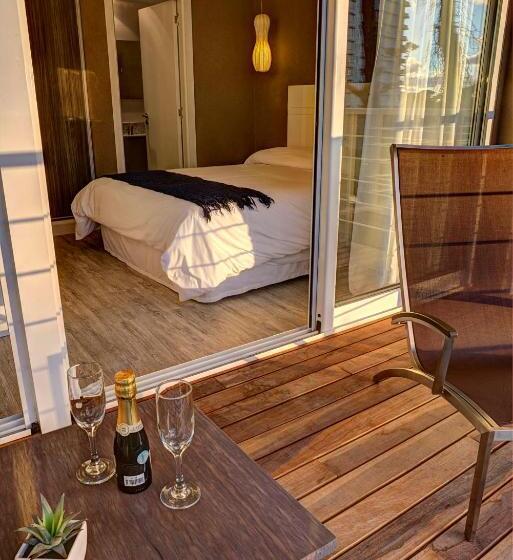 اتاق استاندارد با بالکن, 2122 Hotel Art Design