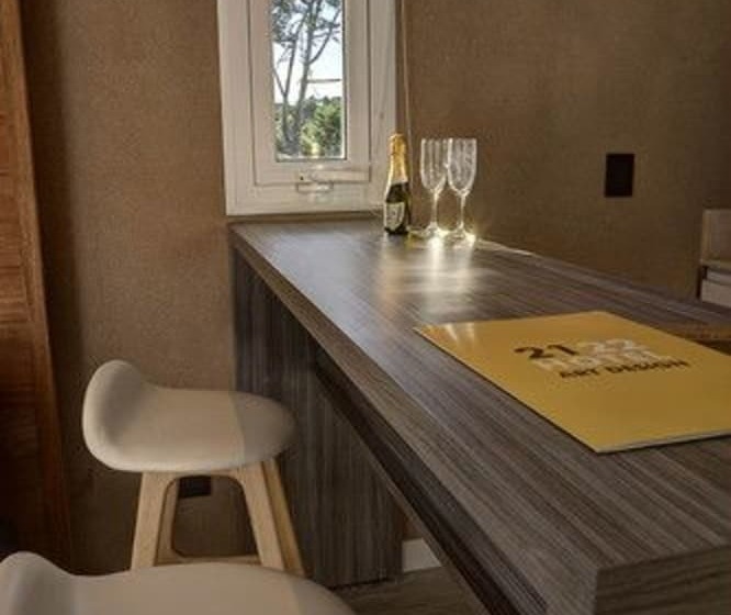اتاق استاندارد با بالکن, 2122 Hotel Art Design
