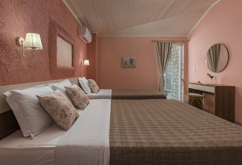 Семейный Номер, Ouzas Luxury