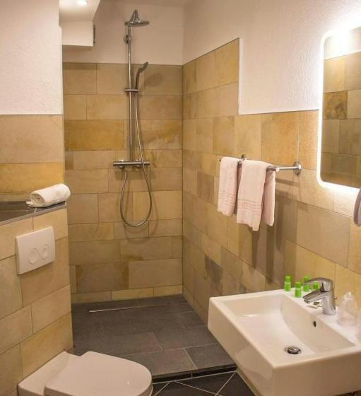 Номер Стандарт Трехместный, Raffelsteiner Hof Garni