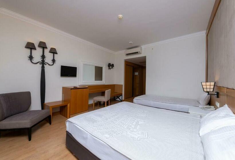 اتاق استاندارد, Lake River Side Hotel Spa