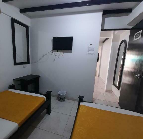 اتاق عادی, Cafe Hostal La Toscana