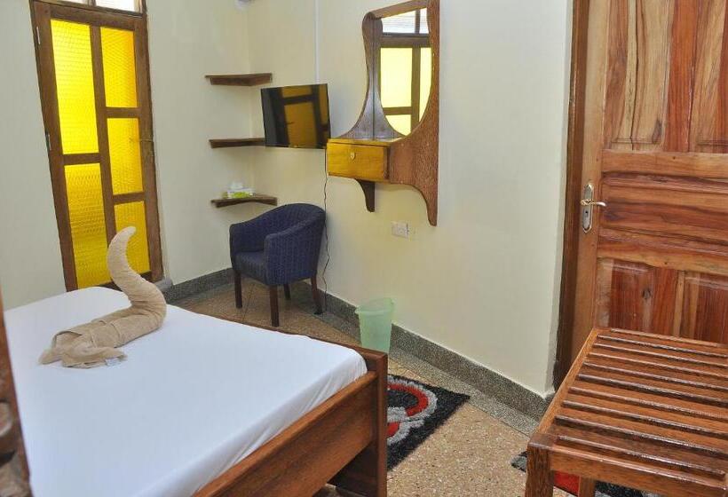 اتاق استاندارد یک نفره, Plumeria Motel   Stone Town Zanzibar