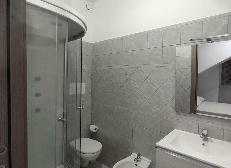 Номер Стандарт, Lotus B&b