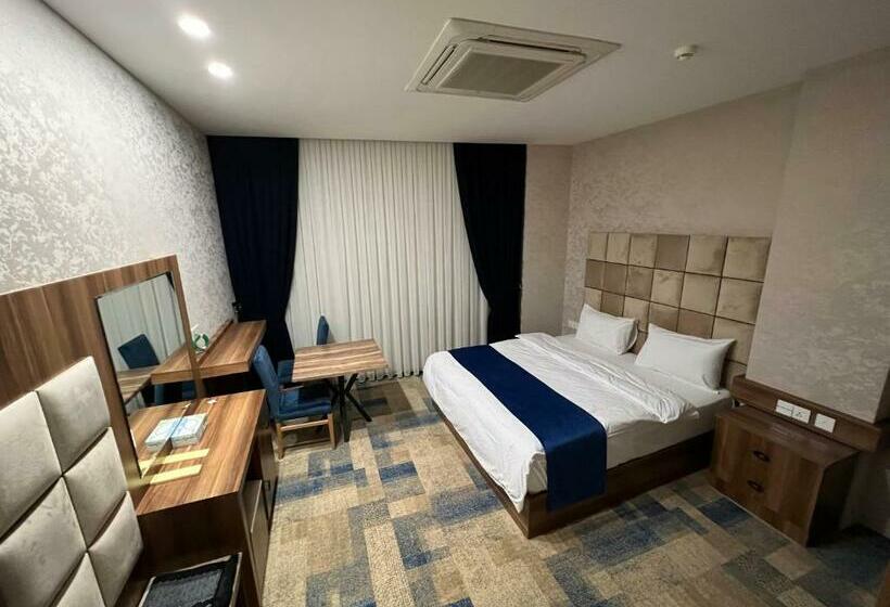 اتاق لوکس, Classy Stay
