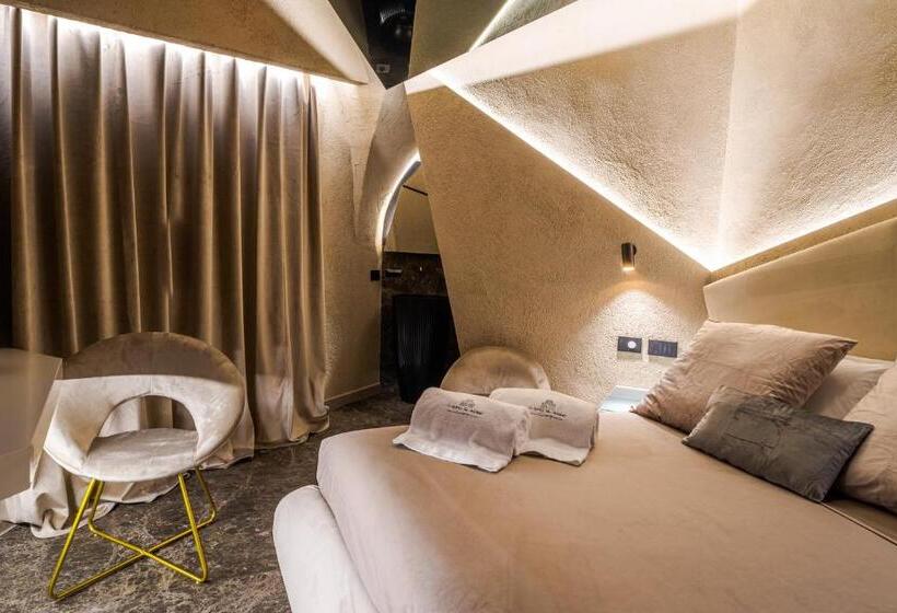 اتاق استاندارد با وان آب گرم, Le Suites Del Duomo Luxury