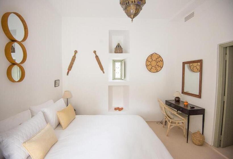 اتاق سوپریور, Riad Alia