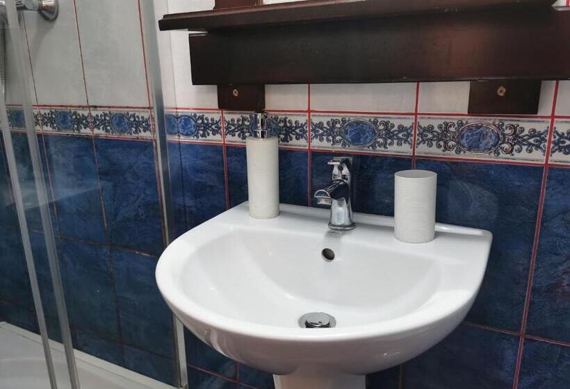 Номер Стандарт, Casa Cu Cerdac