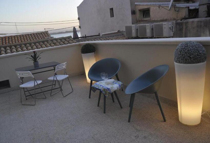 آپارتمان 1 خوابه با تراس, Panorama Alfeo