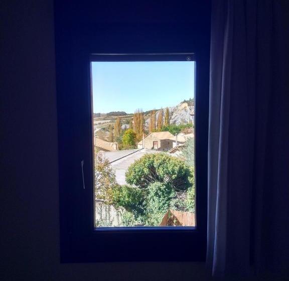 Номер Стандарт, Albergue Rural L Almada De Yebra