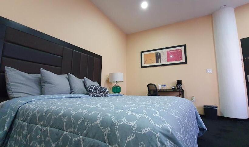 带城市景观的套间, Costero Inn