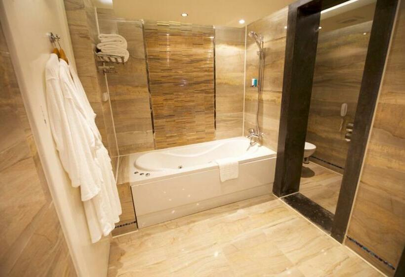 سوییت لوکس, Sunrise Montemare Resort Grand Select