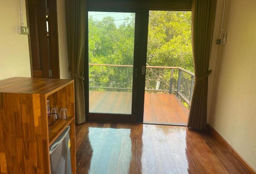 اتاق استاندارد با تخت بزرگ, Banmai87 Guest House บ้านไม้87 เกสต์เฮ้าส์