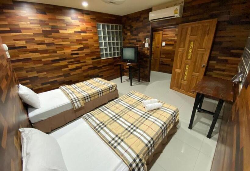 اتاق استاندارد, โรงแรมภูน้ำฟ้า   Phunumfha Hotel ชุมแพ