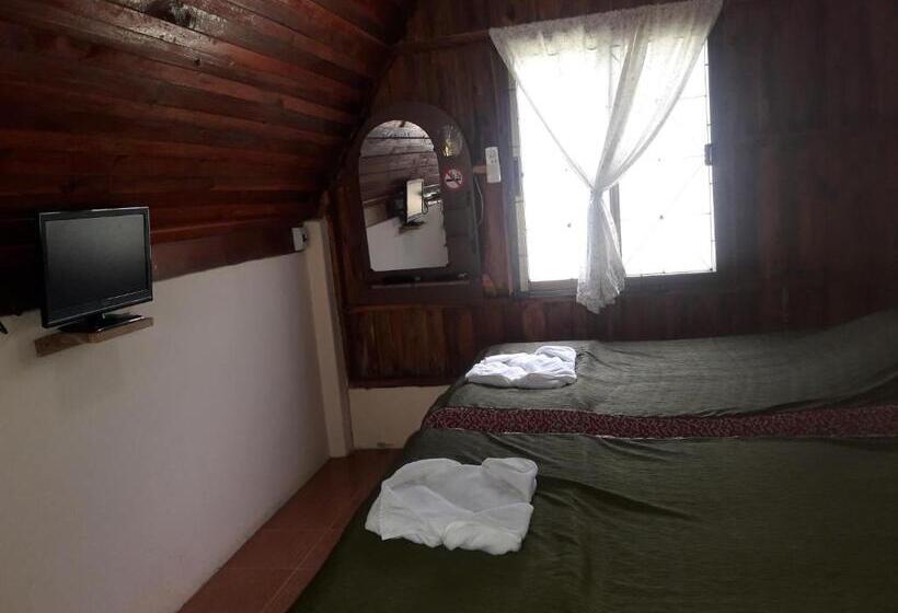 بانگلوی استاندارد, Lung Pod 9 Resort