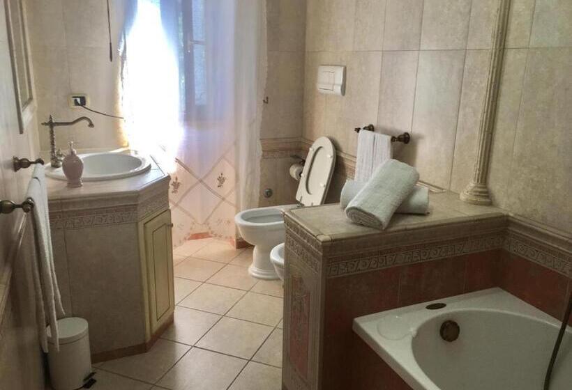 Номер Стандарт Трехместный, B&b La Pietra