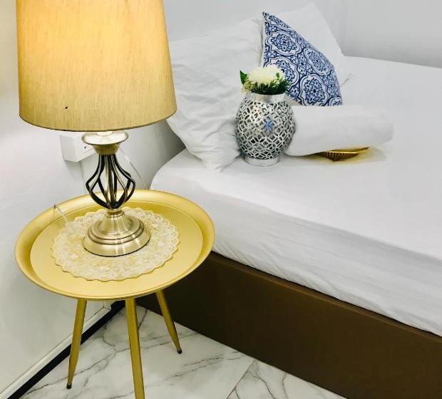 اتاق استاندارد, Zleepinezz Hostel
